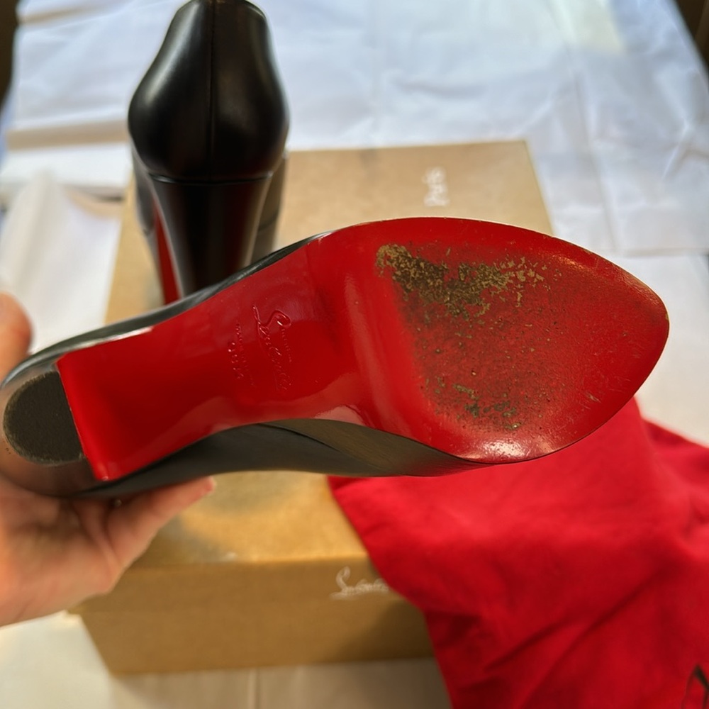 Red Bottoms - Picture 8 of 8
